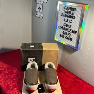 Brand New SOREL McKenzie holiday slip wool